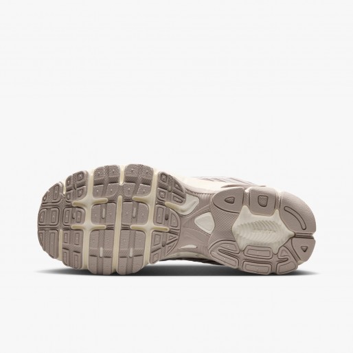 Nike Air Max Moto 2K Nike Air Max Moto 2K