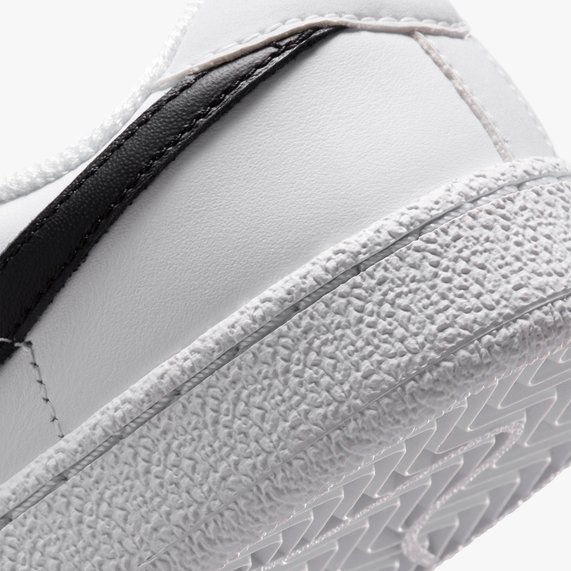 Nike Tennis Classic
