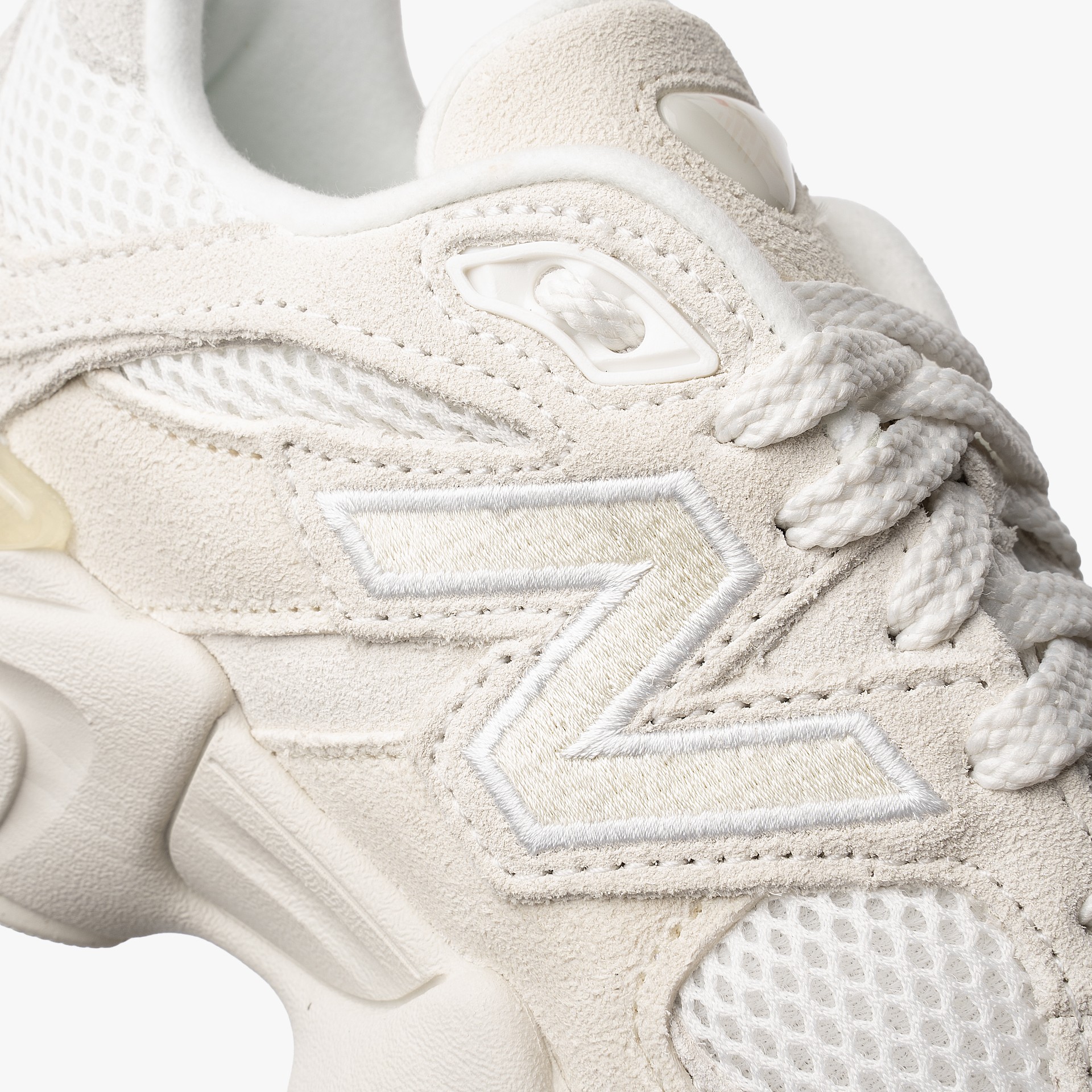 New Balance 9060 lace