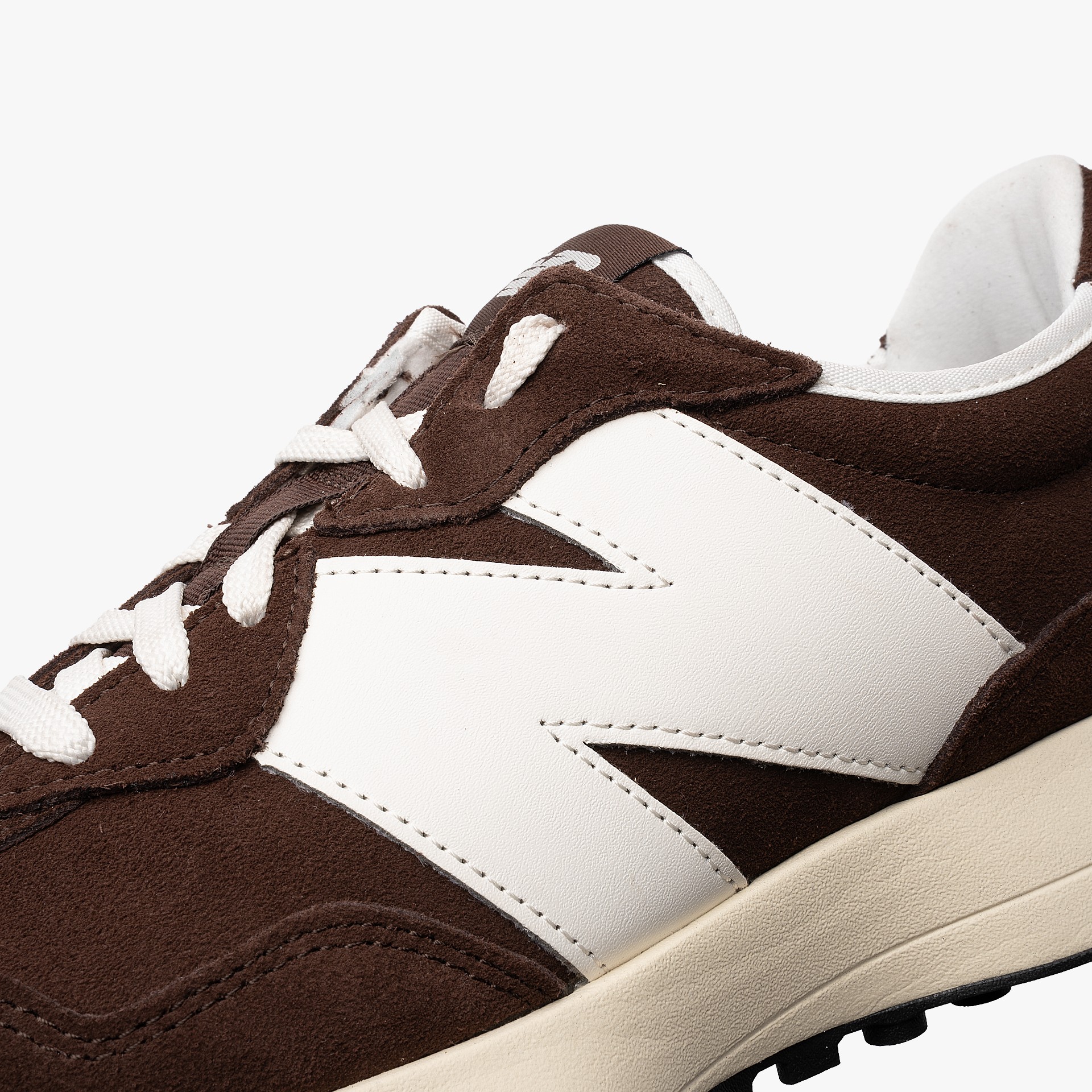 New Balance W327
