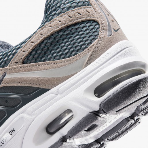 Nike Air Max Moto 2K