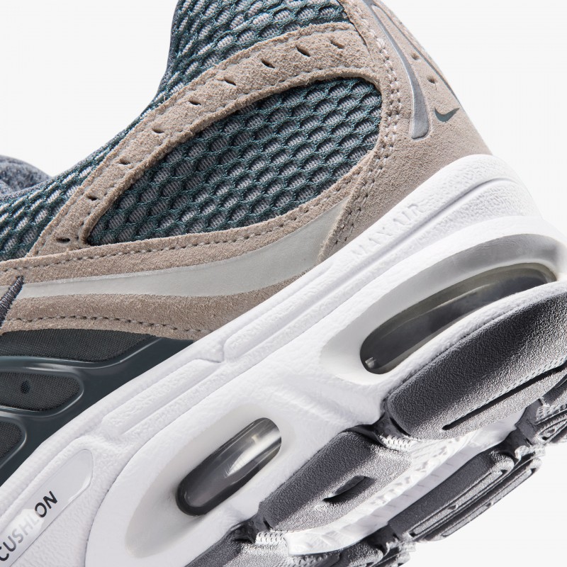 Nike Air Max Moto 2K
