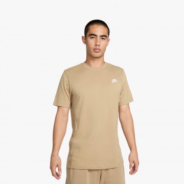 Nike Sportswear Club
