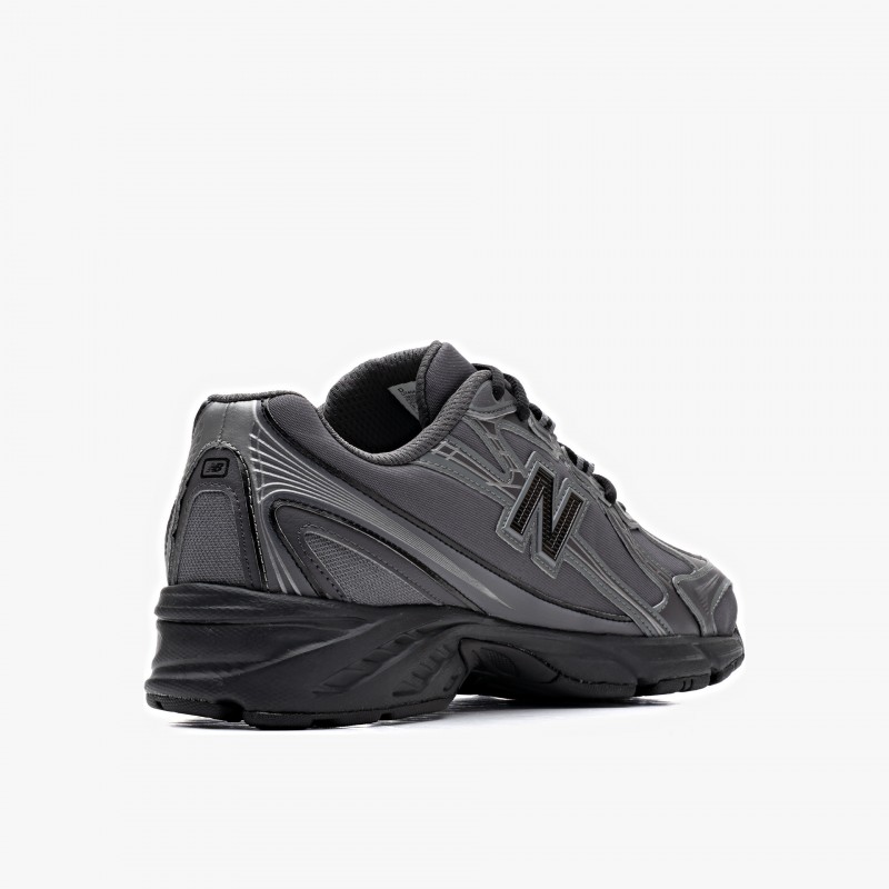 New Balance U740 New Balance U740