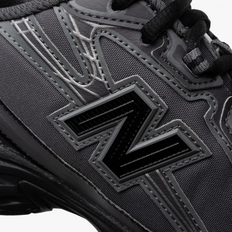 New Balance U740