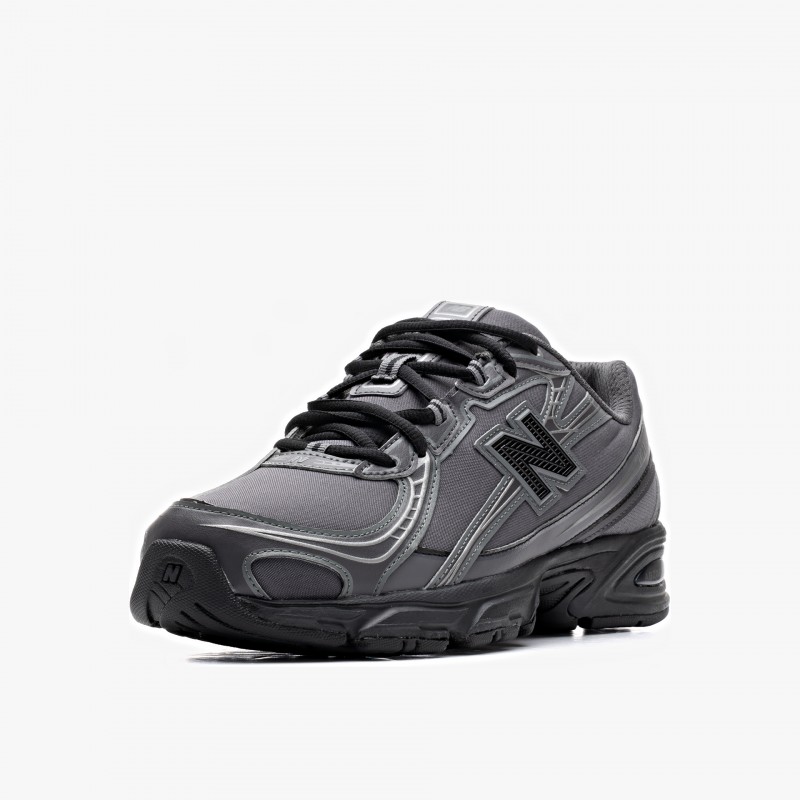 New Balance U740