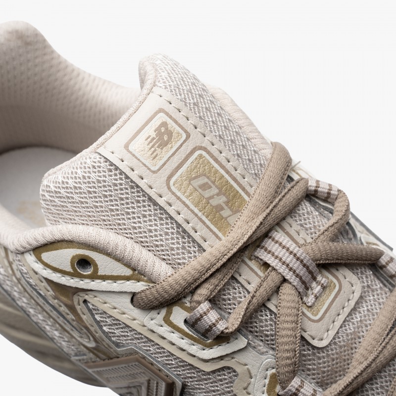 New Balance U740